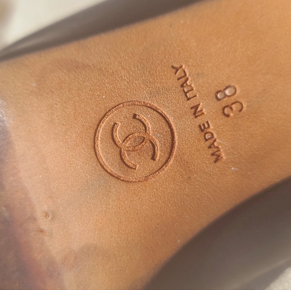 Chanel CC Heels - Picture 7 of 10